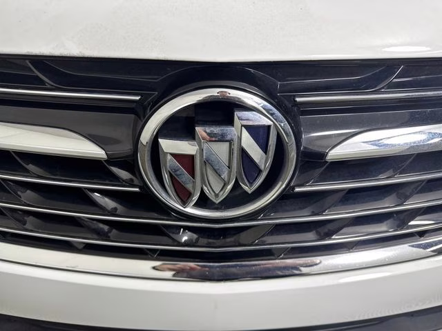 2022 Summit White Buick Envision Preferred FWD SUV