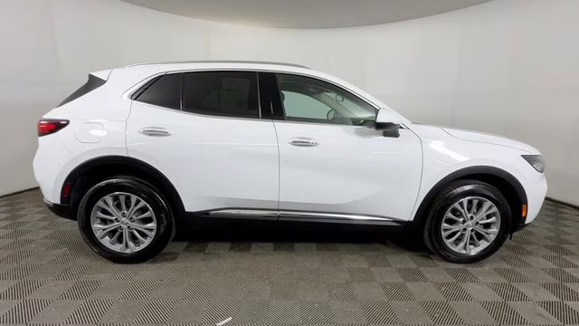 2022 Summit White Buick Envision Preferred FWD SUV