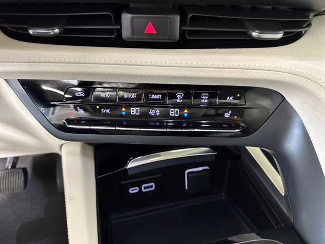 2023 Summit White Buick Envision Preferred FWD SUV