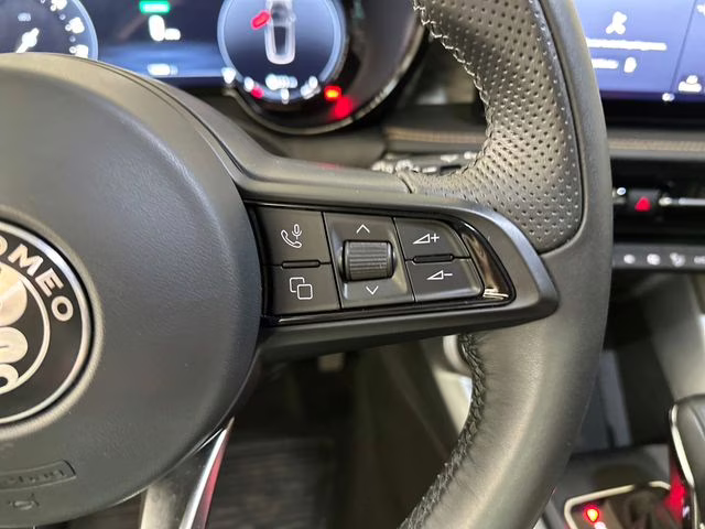 2024 Alfa Black Alfa Romeo Tonale Ti AWD SUV