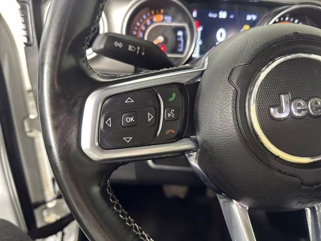 2020 Bright White Clearcoat Jeep Wrangler Unlimited Sahara 4X4 SUV