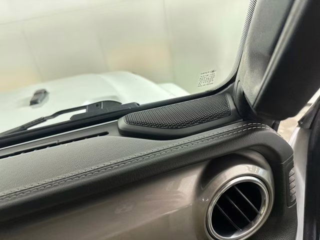 2020 Bright White Clearcoat Jeep Wrangler Unlimited Sahara 4X4 SUV
