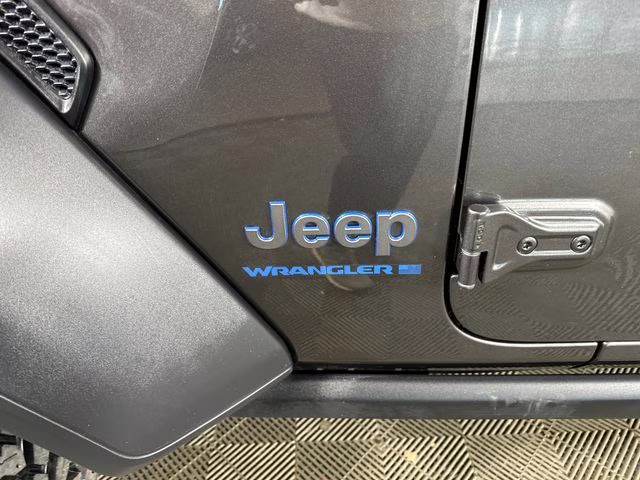 2023 Granite Crystal Metallic Clearcoat Jeep Wrangler Base 4xe 4X4 SUV