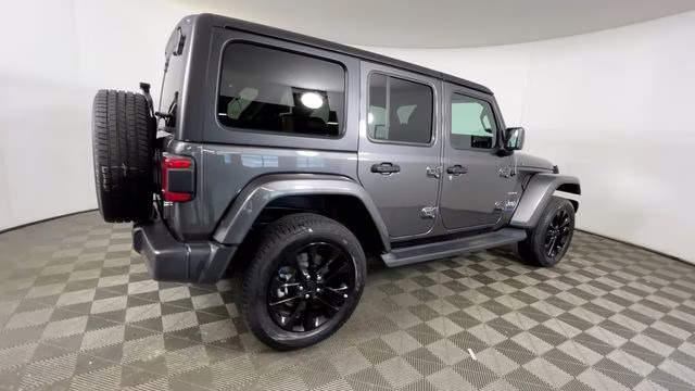 2023 Granite Crystal Metallic Clearcoat Jeep Wrangler Sahara 4xe 4X4 SUV