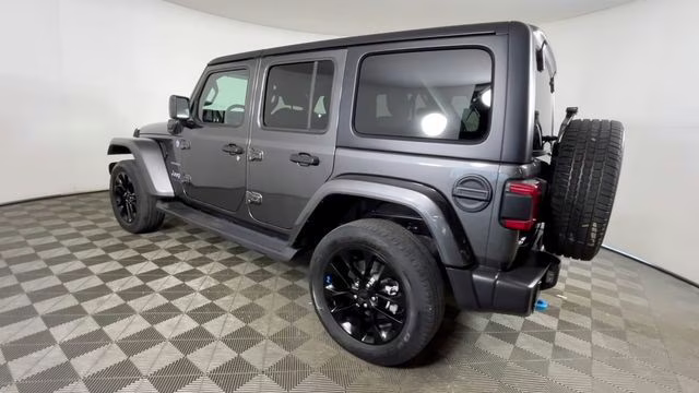 2023 Granite Crystal Metallic Clearcoat Jeep Wrangler Sahara 4xe 4X4 SUV