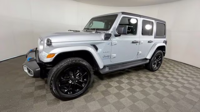 2023 Silver Zynith Clearcoat Jeep Wrangler Sahara 4xe 4X4 SUV