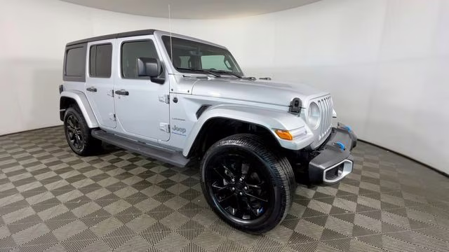 2023 Silver Zynith Clearcoat Jeep Wrangler Sahara 4xe 4X4 SUV