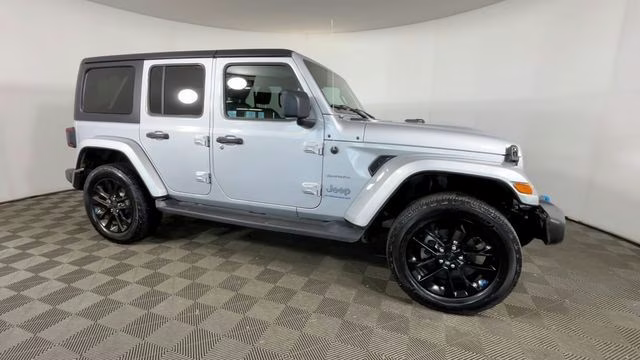 2023 Silver Zynith Clearcoat Jeep Wrangler Sahara 4xe 4X4 SUV