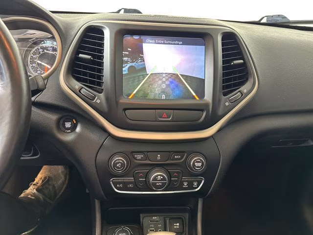 2017 Bright White Clearcoat Jeep Cherokee Limited 4X4 SUV