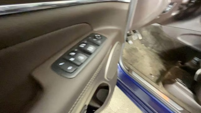 2018 True Blue Pearlcoat Jeep Grand Cherokee Overland 4X4 SUV