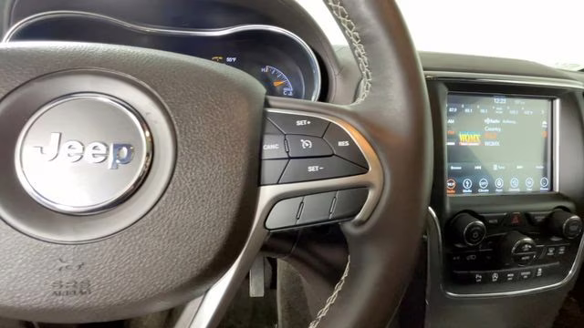 2018 True Blue Pearlcoat Jeep Grand Cherokee Overland 4X4 SUV