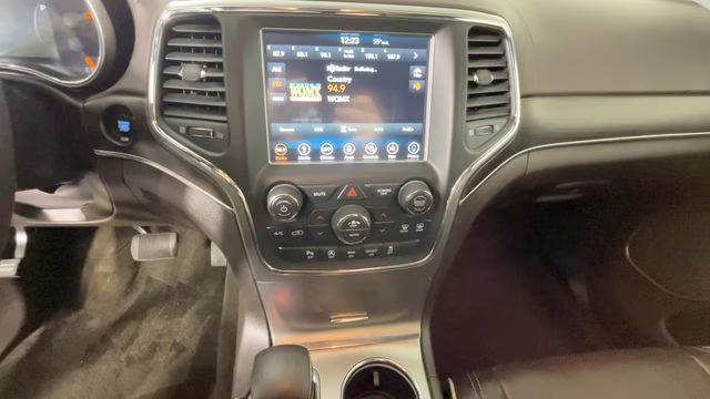 2018 True Blue Pearlcoat Jeep Grand Cherokee Overland 4X4 SUV