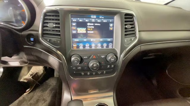 2018 True Blue Pearlcoat Jeep Grand Cherokee Overland 4X4 SUV