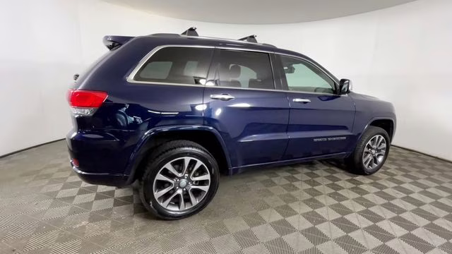 2018 True Blue Pearlcoat Jeep Grand Cherokee Overland 4X4 SUV