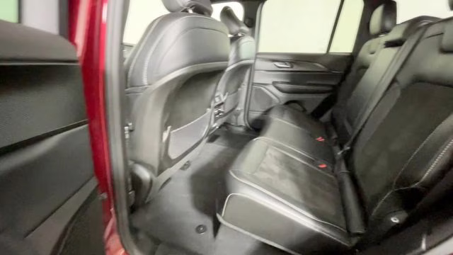 2023 Velvet Red Pearlcoat Jeep Grand Cherokee Altitude X 4X4 SUV