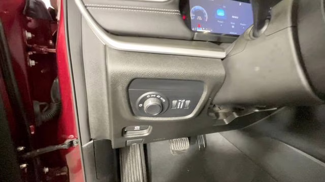 2023 Velvet Red Pearlcoat Jeep Grand Cherokee Altitude X 4X4 SUV