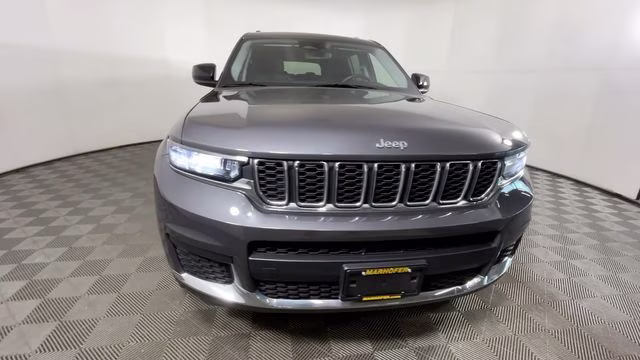 2023 Baltic Gray Metallic Clearcoat Jeep Grand Cherokee L Laredo 4X4 SUV