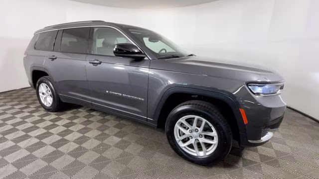 2023 Baltic Gray Metallic Clearcoat Jeep Grand Cherokee L Laredo 4X4 SUV