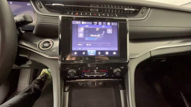 2023 Baltic Gray Metallic Clearcoat Jeep Grand Cherokee L Laredo 4X4 SUV