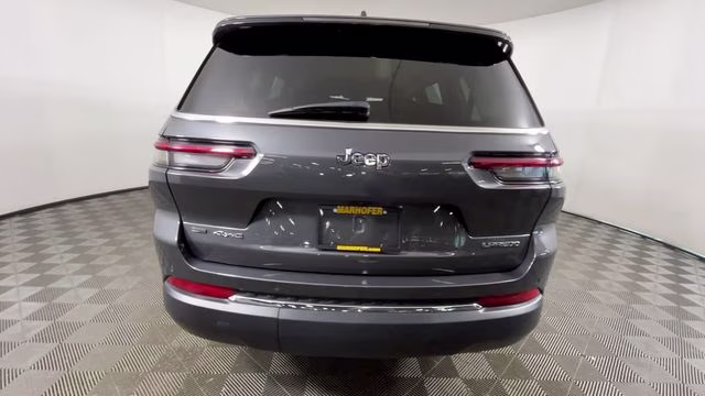 2023 Baltic Gray Metallic Clearcoat Jeep Grand Cherokee L Laredo 4X4 SUV