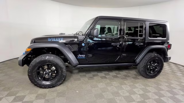 2024 Black Clearcoat Jeep Wrangler Willys 4xe 4X4 SUV