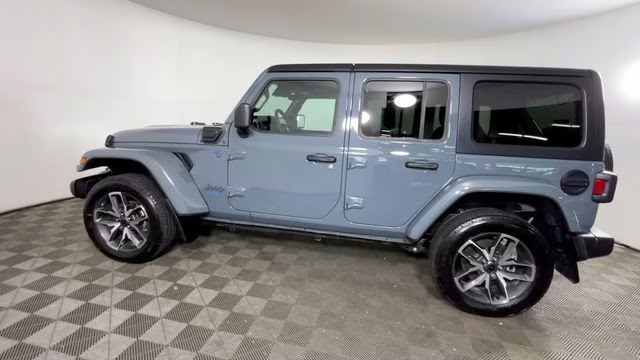 2024 Anvil Clear Coat Jeep Wrangler Sport S 4xe 4X4 SUV