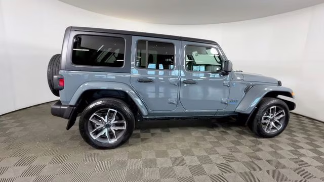 2024 Anvil Clear Coat Jeep Wrangler Sport S 4xe 4X4 SUV