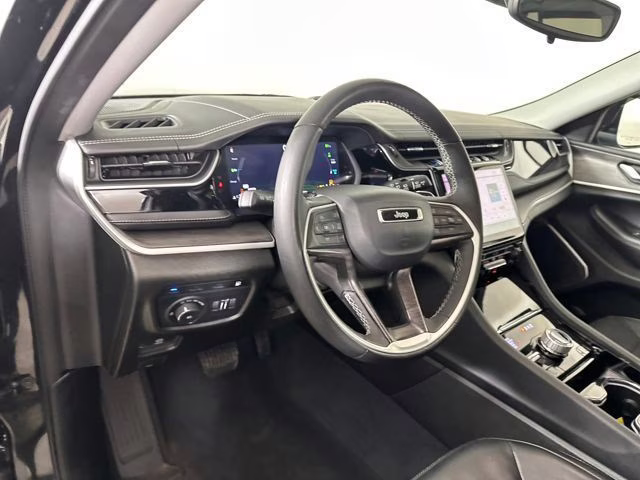 2023 Diamond Black Crystal Pearlcoat Jeep Grand Cherokee 4xe 4X4 SUV