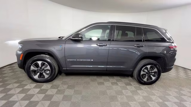 2024 Baltic Gray Metallic Clearcoat Jeep Grand Cherokee 4xe 4X4 SUV