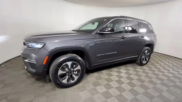 2024 Baltic Gray Metallic Clearcoat Jeep Grand Cherokee 4xe 4X4 SUV