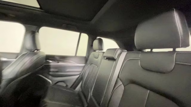 2024 Baltic Gray Metallic Clearcoat Jeep Grand Cherokee 4xe 4X4 SUV