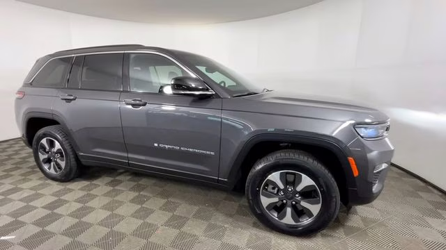 2024 Baltic Gray Metallic Clearcoat Jeep Grand Cherokee 4xe 4X4 SUV
