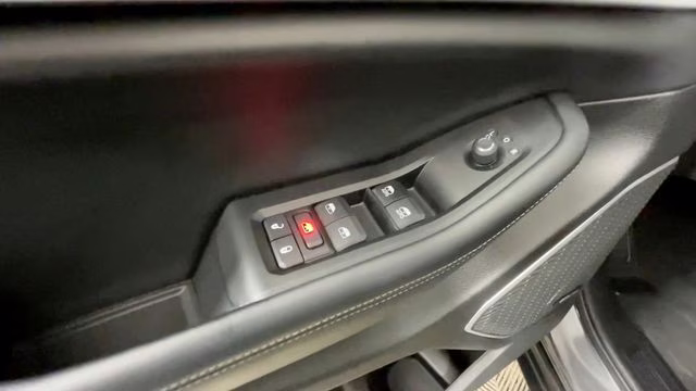 2024 Baltic Gray Metallic Clearcoat Jeep Grand Cherokee 4xe 4X4 SUV