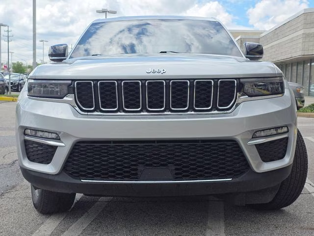 2023 Silver Zynith Jeep Grand Cherokee 4xe 4X4 SUV