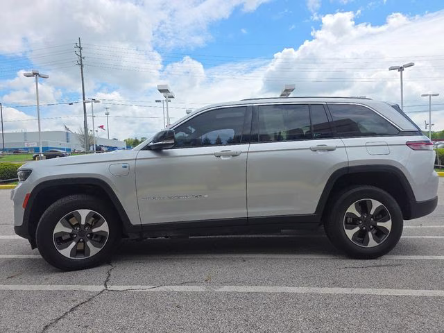 2023 Silver Zynith Jeep Grand Cherokee 4xe 4X4 SUV