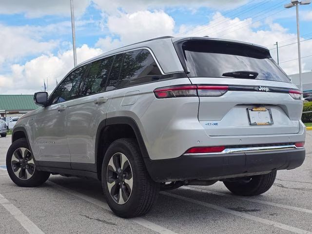 2023 Silver Zynith Jeep Grand Cherokee 4xe 4X4 SUV