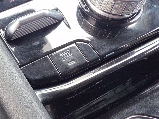 2023 Silver Zynith Jeep Grand Cherokee 4xe 4X4 SUV