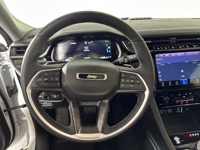 2023 Bright White Clearcoat Jeep Grand Cherokee 4xe 4X4 SUV