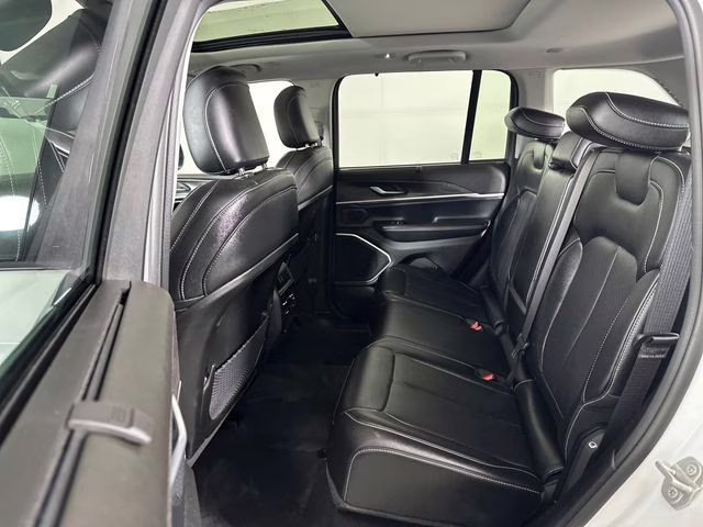 2023 Bright White Clearcoat Jeep Grand Cherokee 4xe 4X4 SUV