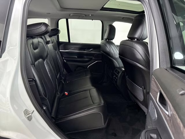 2023 Bright White Clearcoat Jeep Grand Cherokee 4xe 4X4 SUV