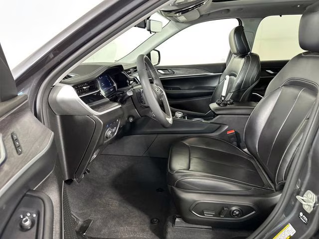 2023 Baltic Gray Metallic Clearcoat Jeep Grand Cherokee 4xe 4X4 SUV