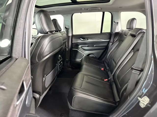 2023 Baltic Gray Metallic Clearcoat Jeep Grand Cherokee 4xe 4X4 SUV