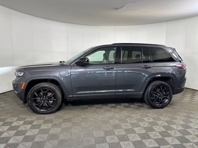 2023 Baltic Gray Metallic Clearcoat Jeep Grand Cherokee 4xe 4X4 SUV