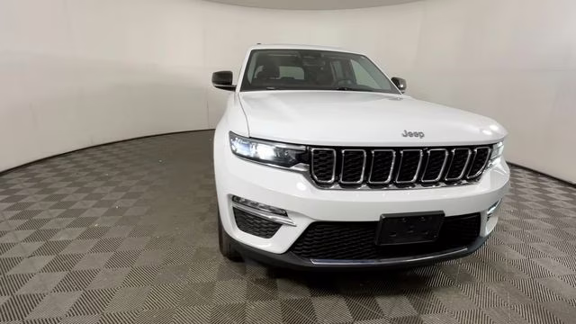 2023 Bright White Clearcoat Jeep Grand Cherokee 4xe 4X4 SUV