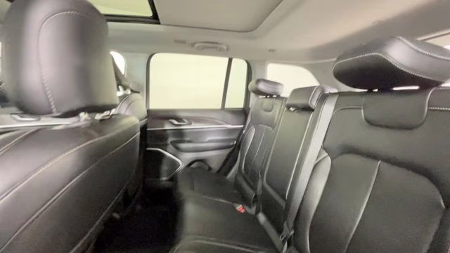 2023 Bright White Clearcoat Jeep Grand Cherokee 4xe 4X4 SUV