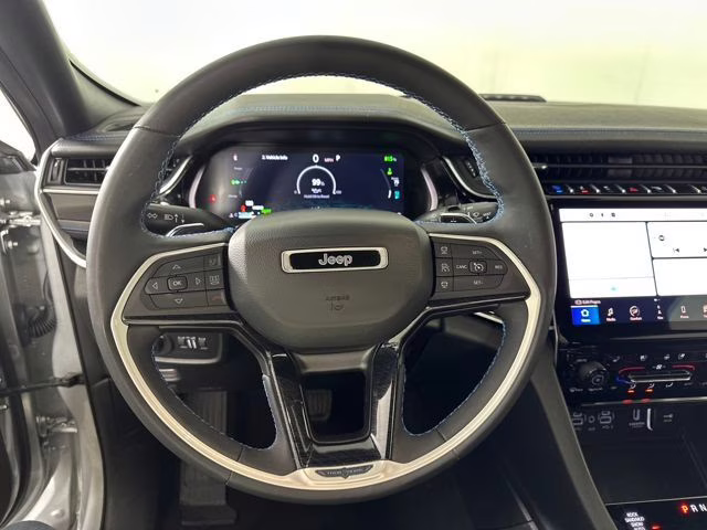 2023 Silver Zynith Jeep Grand Cherokee Trailhawk 4xe 4X4 SUV