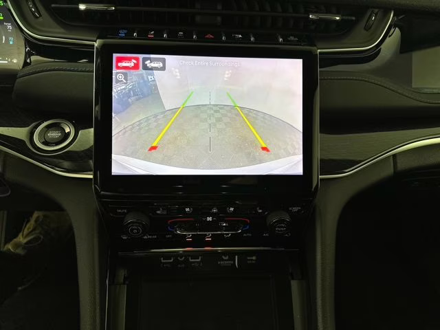 2023 Silver Zynith Jeep Grand Cherokee Trailhawk 4xe 4X4 SUV