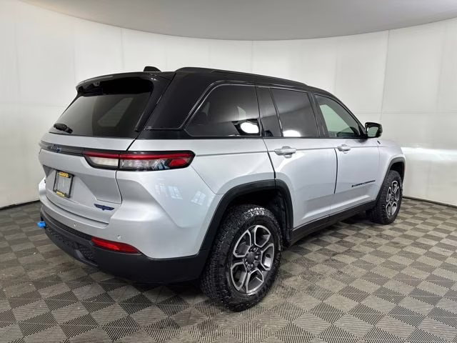 2023 Silver Zynith Jeep Grand Cherokee Trailhawk 4xe 4X4 SUV