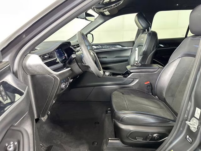 2022 Baltic Gray Metallic Clearcoat Jeep Grand Cherokee Trailhawk 4xe 4X4 SUV
