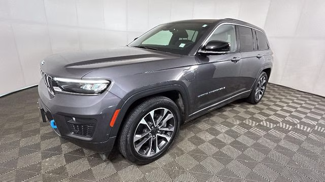 2023 Baltic Gray Metallic Clearcoat Jeep Grand Cherokee Overland 4xe 4X4 SUV
